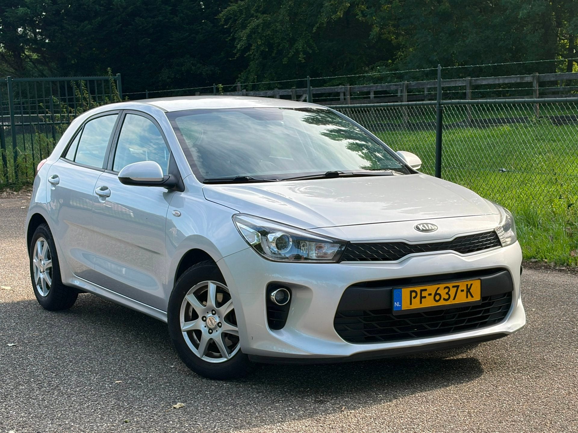 Kia Rio 1.0 TGDI ComfortLine /Carplay/Airco/, Auto's, 450 kg, Gebruikt, Euro 6, 49 €/maand