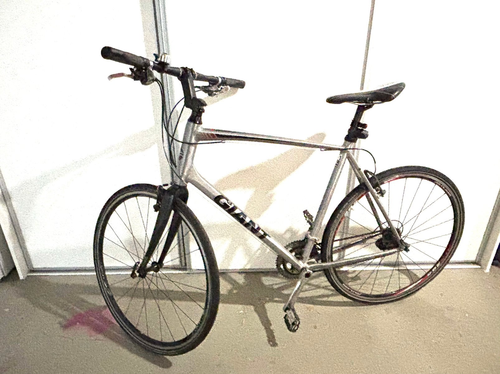 Giant Escape Sportfiets / Stadsfiets –Lichtgewicht Alu Frame, Ophalen, 28 inch, Gebruikt, Velgrem