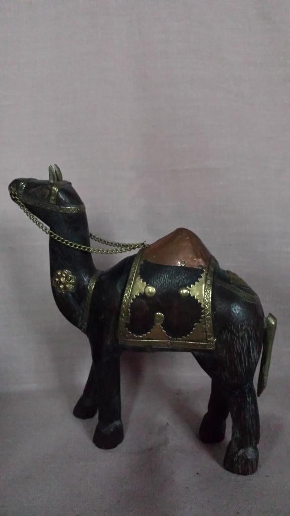 BEELDJE houten KAMEEL~ met KOPER-inleg ~ uit INDIA, Antiek en Kunst, Kunst | Beelden en Houtsnijwerken, Houtsnijwerk, Minder dan 20 cm