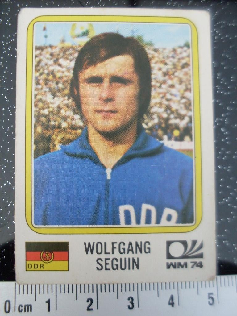 panini sticker munchen WM 74 Wolfgang Seguin DDR nr 124, Verzamelen, Sportartikelen en Voetbal, Verzenden, Zo goed als nieuw, Buitenlandse clubs