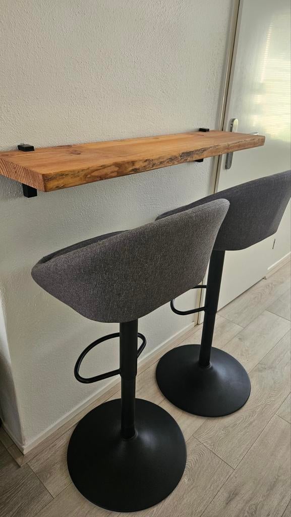 Barkrukken met houten plank, Ophalen, Gebruikt