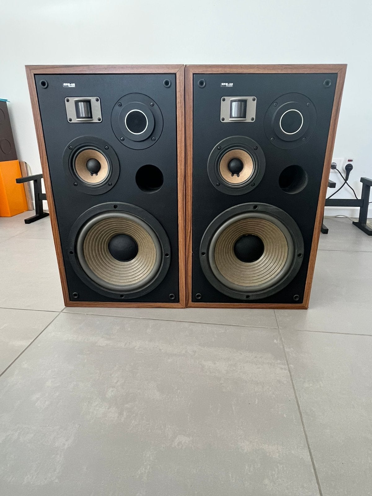 Pioneer HPM-60 Vintage Speakers - Uitstekende Staat, Zo goed als nieuw, 120 watt of meer, Front, Rear of Stereo speakers, Ophalen