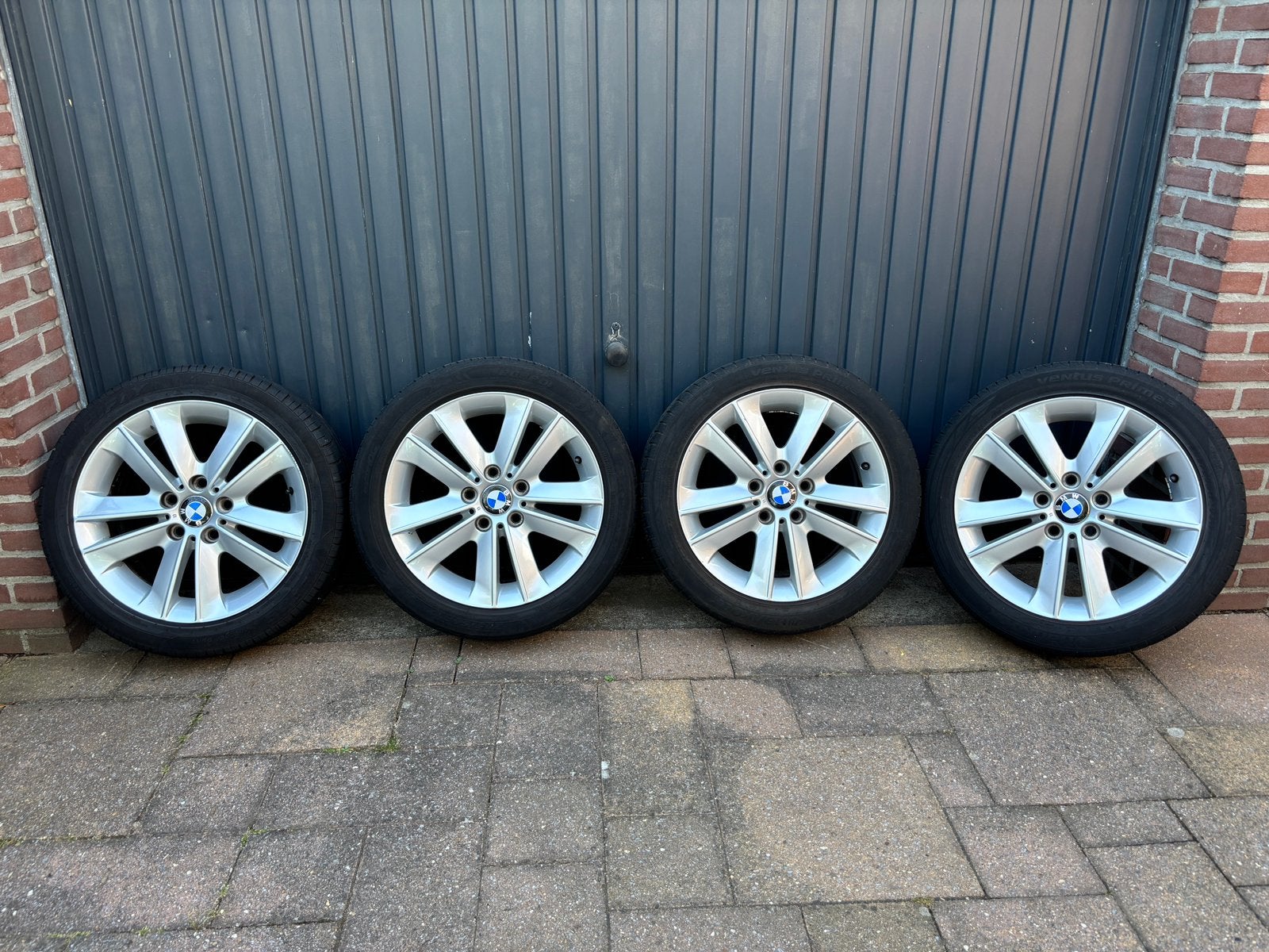 BMW 1-serie E87 originele style 141 velgen + zomerbanden, Ophalen, Gebruikt, Banden en Velgen, 17 inch