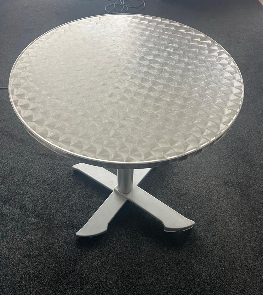Ronde bistrot met aluminium onderstel, Ophalen, Gebruikt, Rond, Tot twee personen