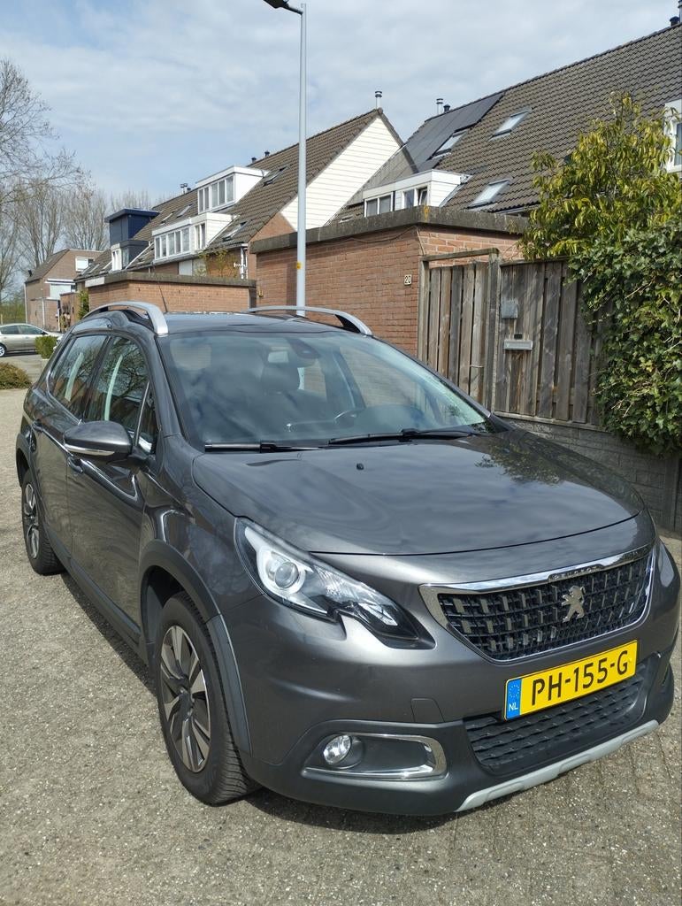 Mooie Peugeot 2008 Nederlandse auto, 1250 kg, 1199 cc, 610 kg, 49 €/maand