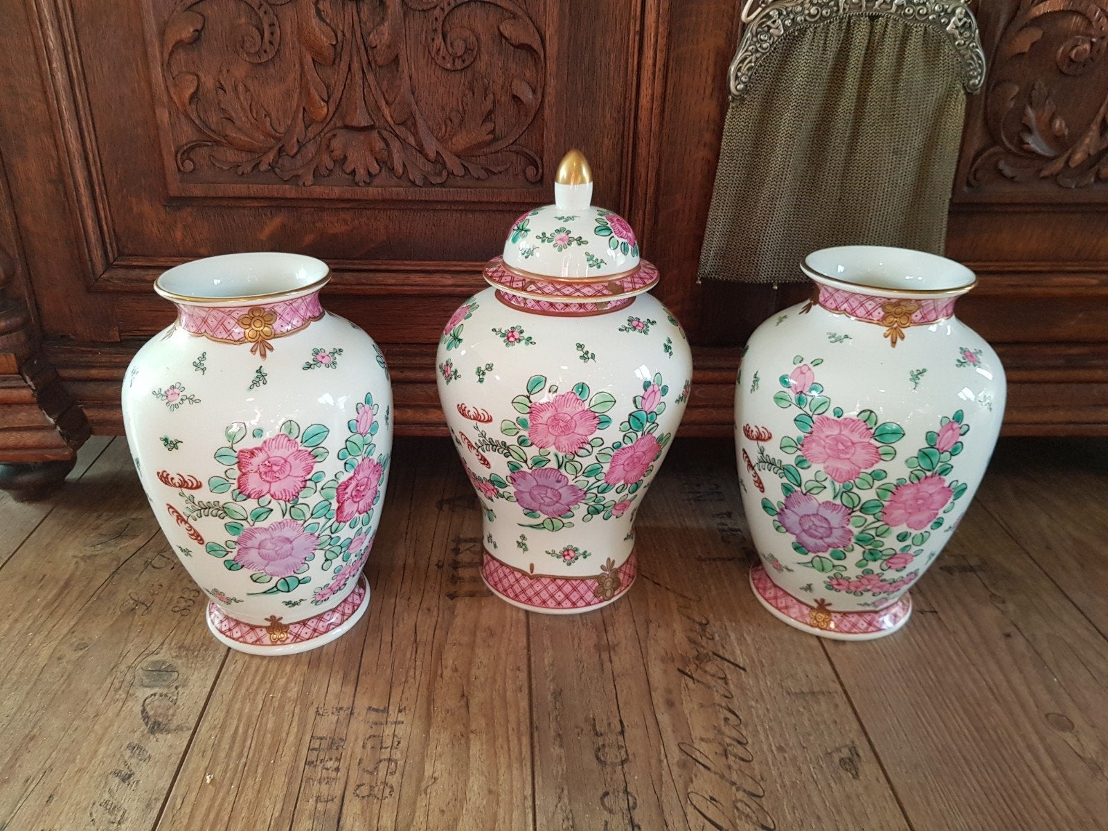 Kastelset rose met bloemen gold imari handpainted, Antiek en Kunst, Antiek | Vazen, Ophalen of Verzenden