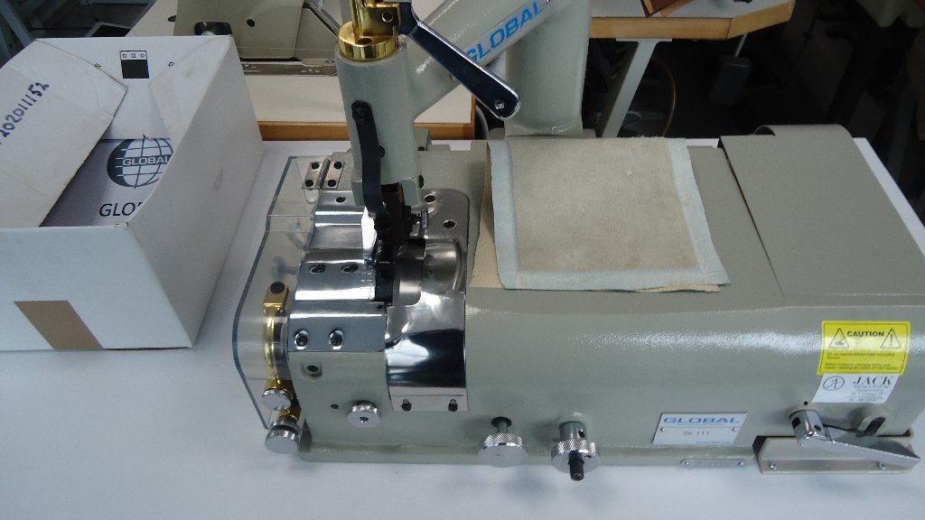 Industrie Global Schalmmachine SK-111 ) Nieuw, Hobby en Vrije tijd, Naaimachines en Toebehoren, Overige merken, Nieuw, Ophalen of Verzenden