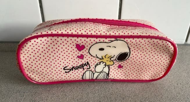 Snoopy etui Peanuts vintage retro, Verzamelen, Stripfiguren, Ophalen of Verzenden, Snoopy, Zo goed als nieuw