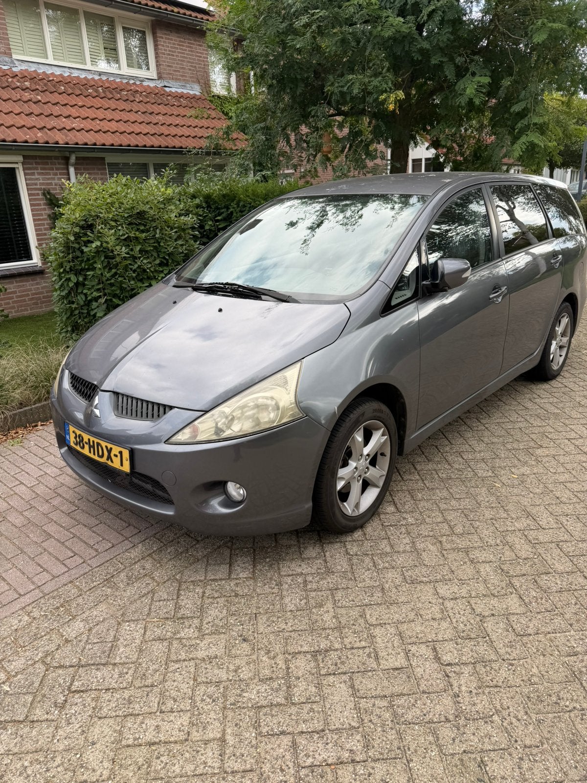 Mitsubishi grandis, Auto's, Stof, Zwart, Parkeersensor, Handgeschakeld