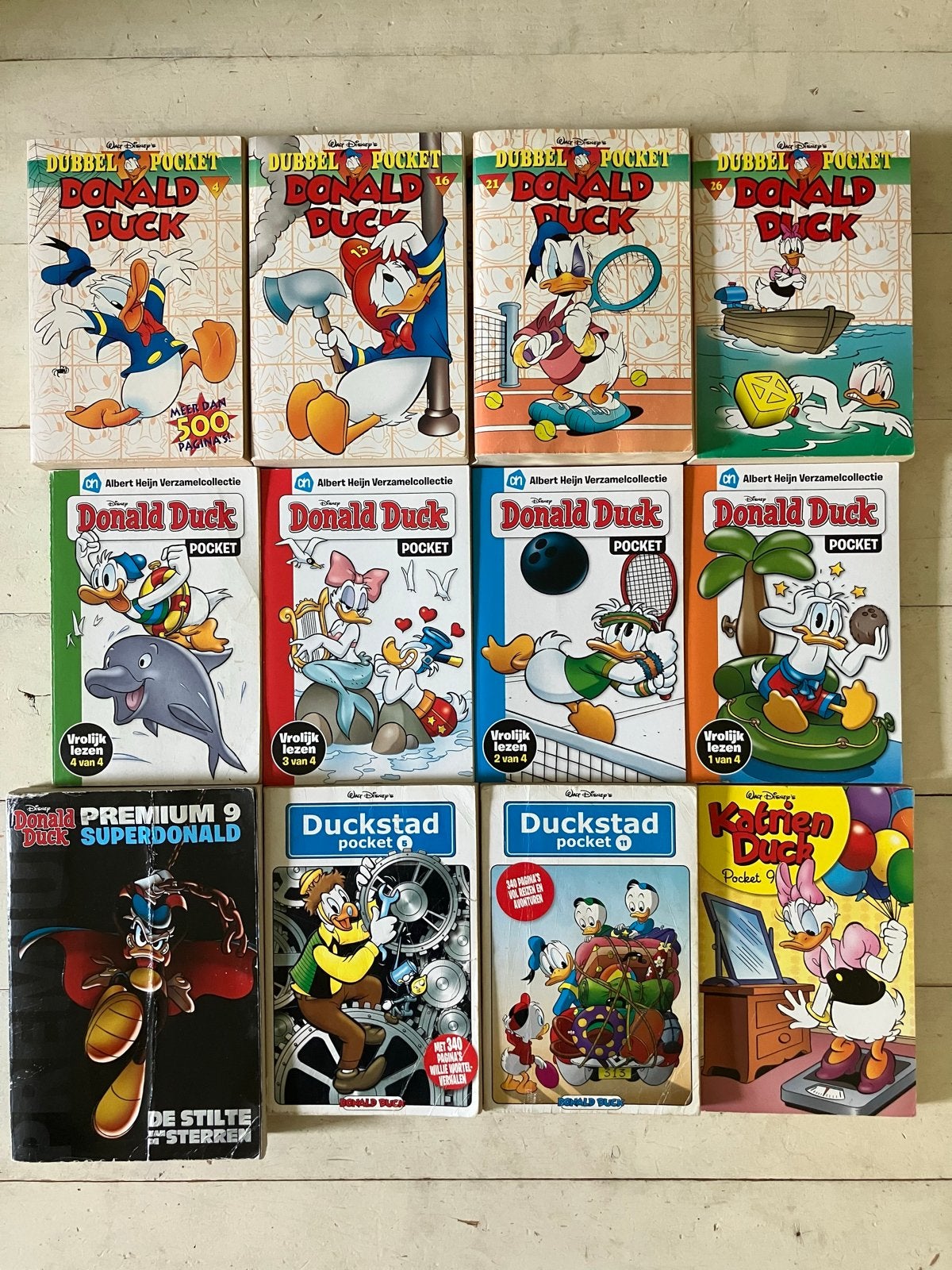 Vakantiepakket Donald Duck pockets en albums, Boeken, Stripboeken, Meerdere stripboeken, Ophalen of Verzenden, Gelezen