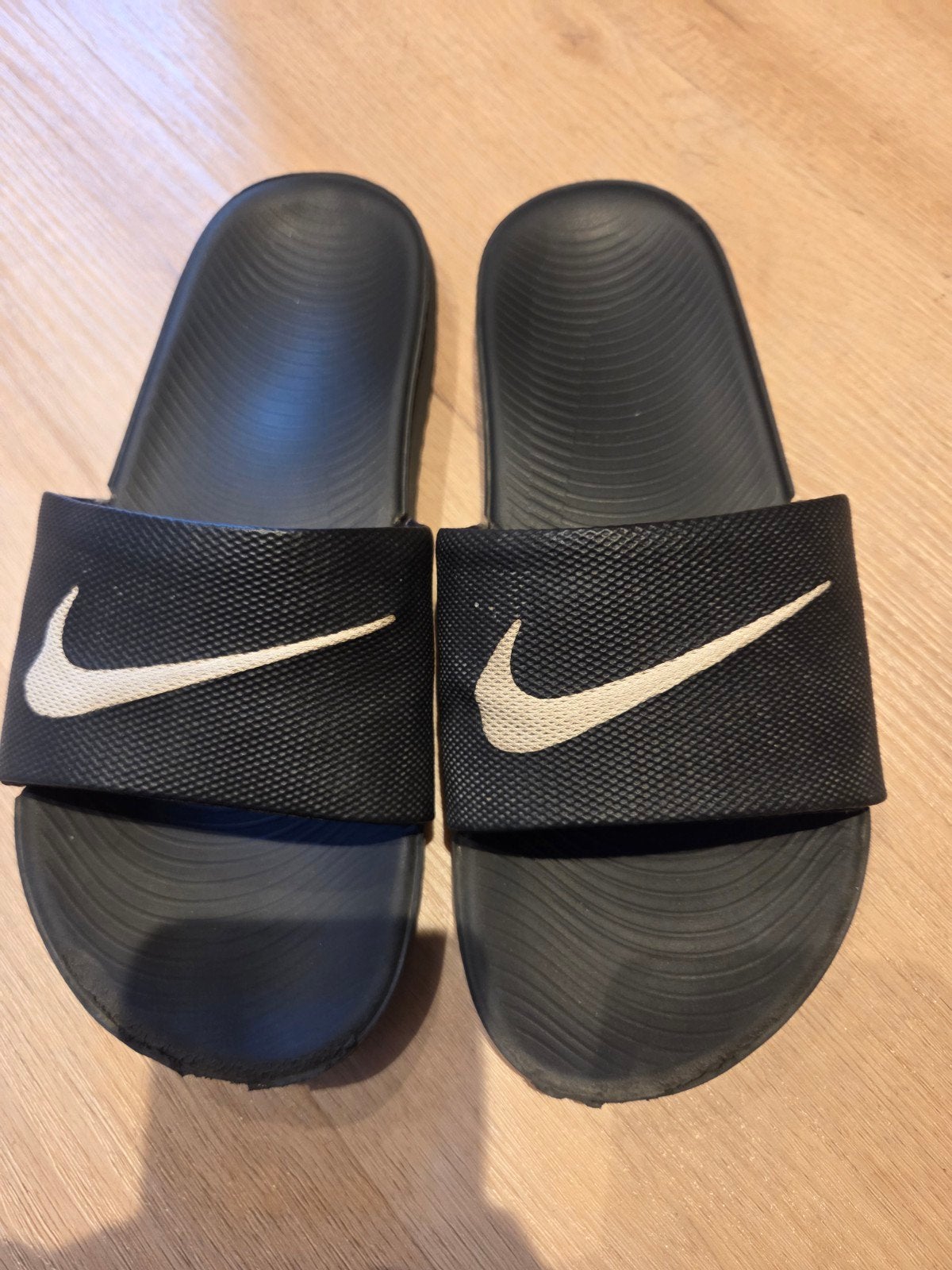 Nike slippers zwart maat 38.5, Ophalen of Verzenden, Overige maten, Zwart