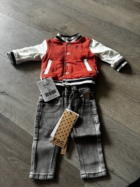 Setje van Feetje maat 56 met omkeerbaar vestje (advr 118), Kinderen en Baby's, Babykleding | Maat 56, Nieuw, Ophalen of Verzenden
