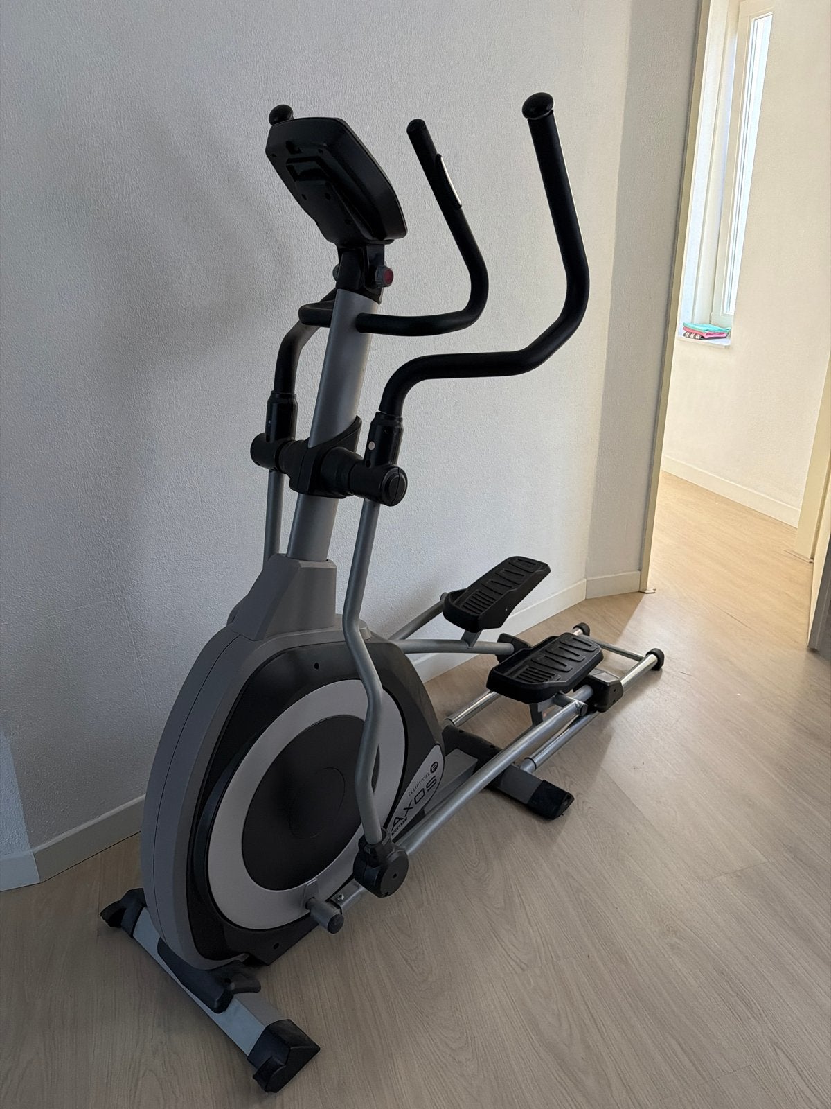 Crosstrainer - gratis af te halen (mist stroomkabel), Ophalen, Gebruikt, Armen, Crosstrainer