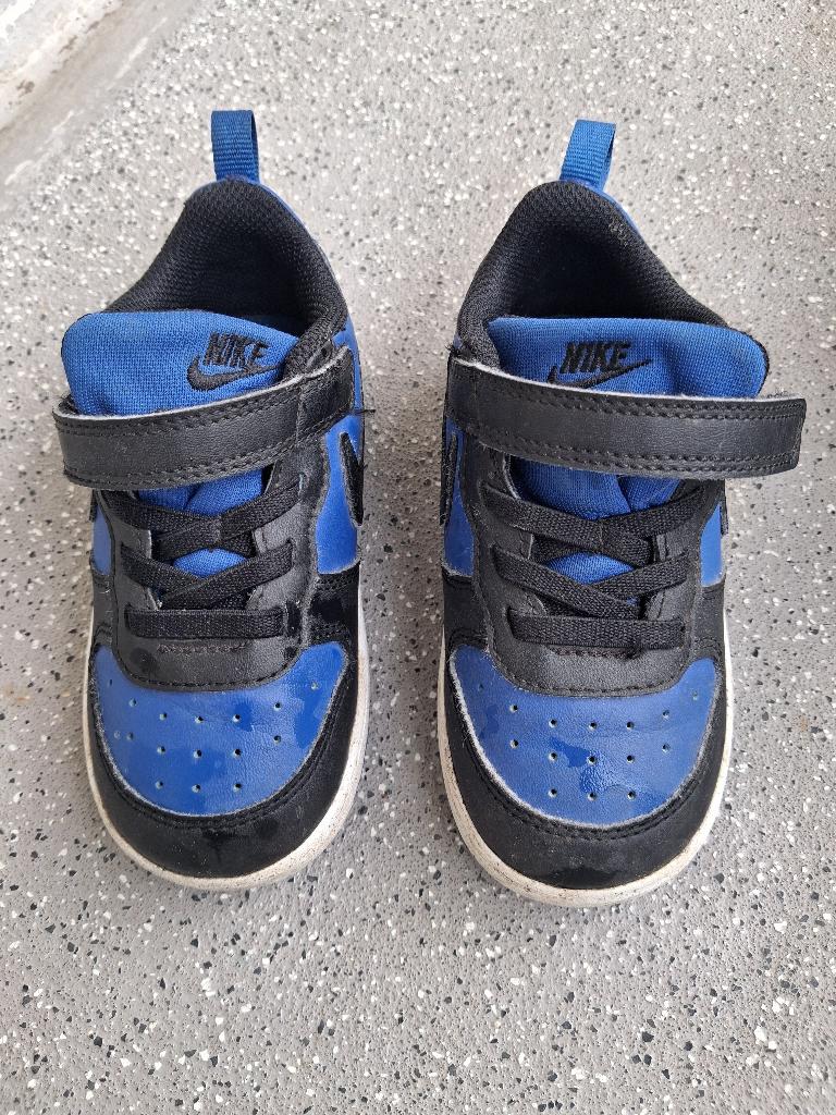 Nike schoenen maat 25, Jongen of Meisje, Schoenen, Ophalen of Verzenden, Zo goed als nieuw