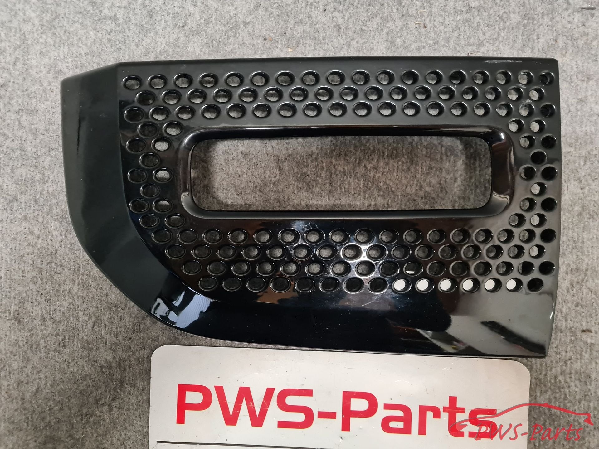 LAND ROVER DEFENDER L663 RECHTS ROOSTER GRILL ORIGINEEL, -, -, Ophalen of Verzenden, -