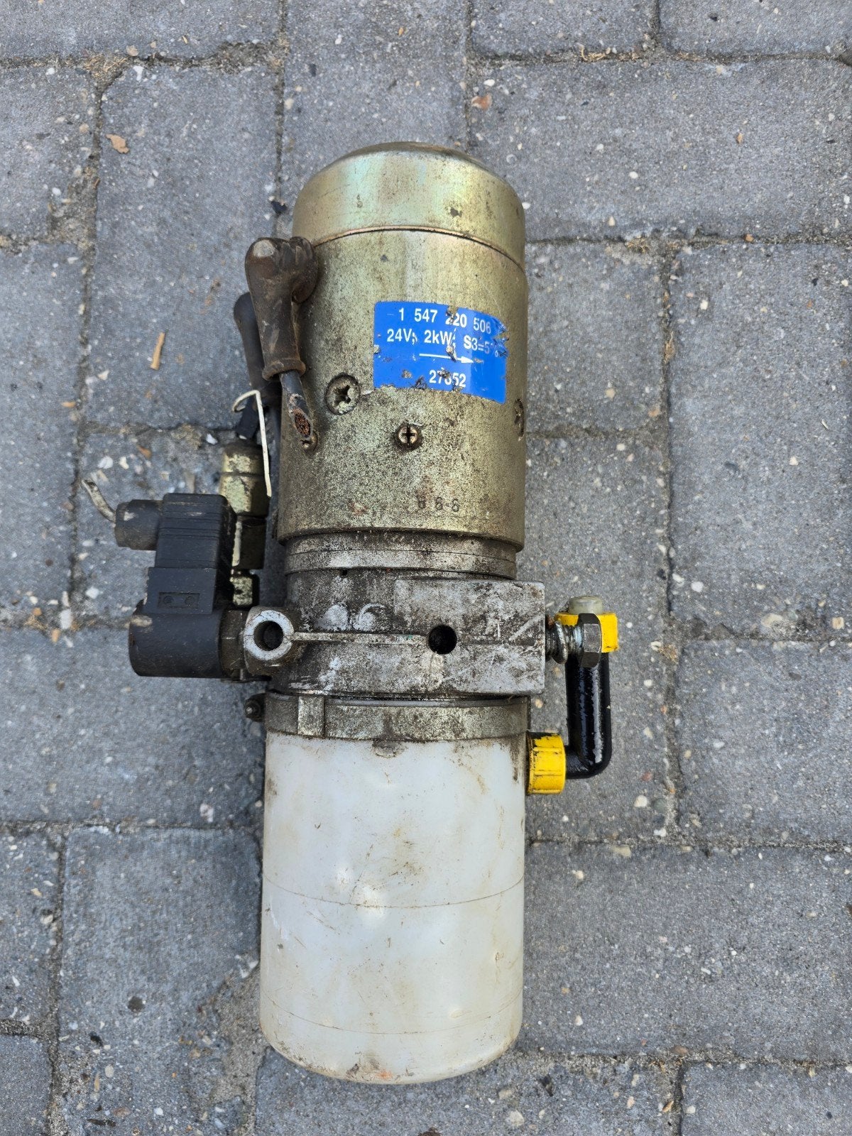 Hydrauliek pomp 24v 2kW € 50 euro, Ophalen