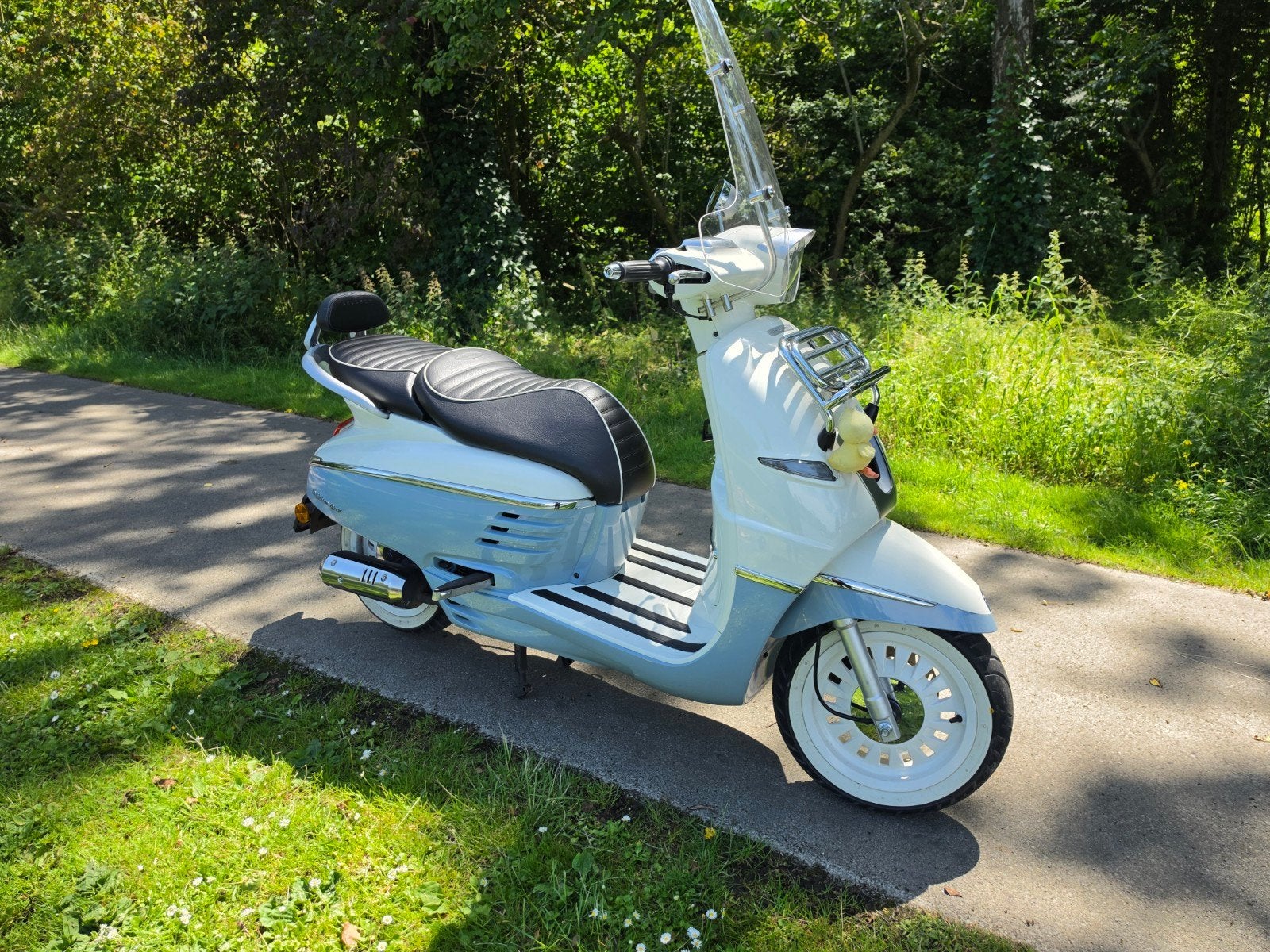 Peugeot django, Ophalen, Zo goed als nieuw, Benzine, 4 cc