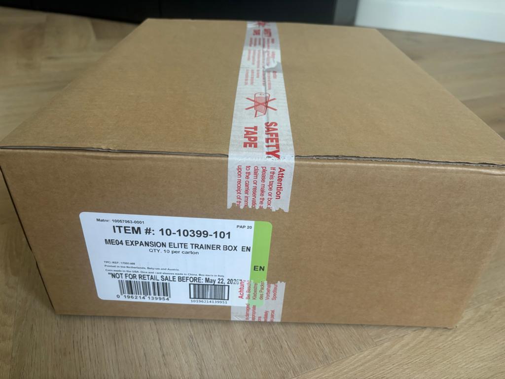 Chaos Rising case 10 ETB’s, Ophalen of Verzenden, Nieuw, Boosterbox