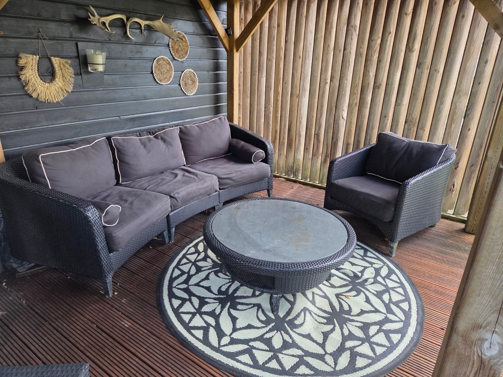 Wicker loungeset met 3-zitsbank, fauteuil en salontafel, Tuin en Terras, Ophalen, 4 zitplaatsen, Gebruikt, Aluminium