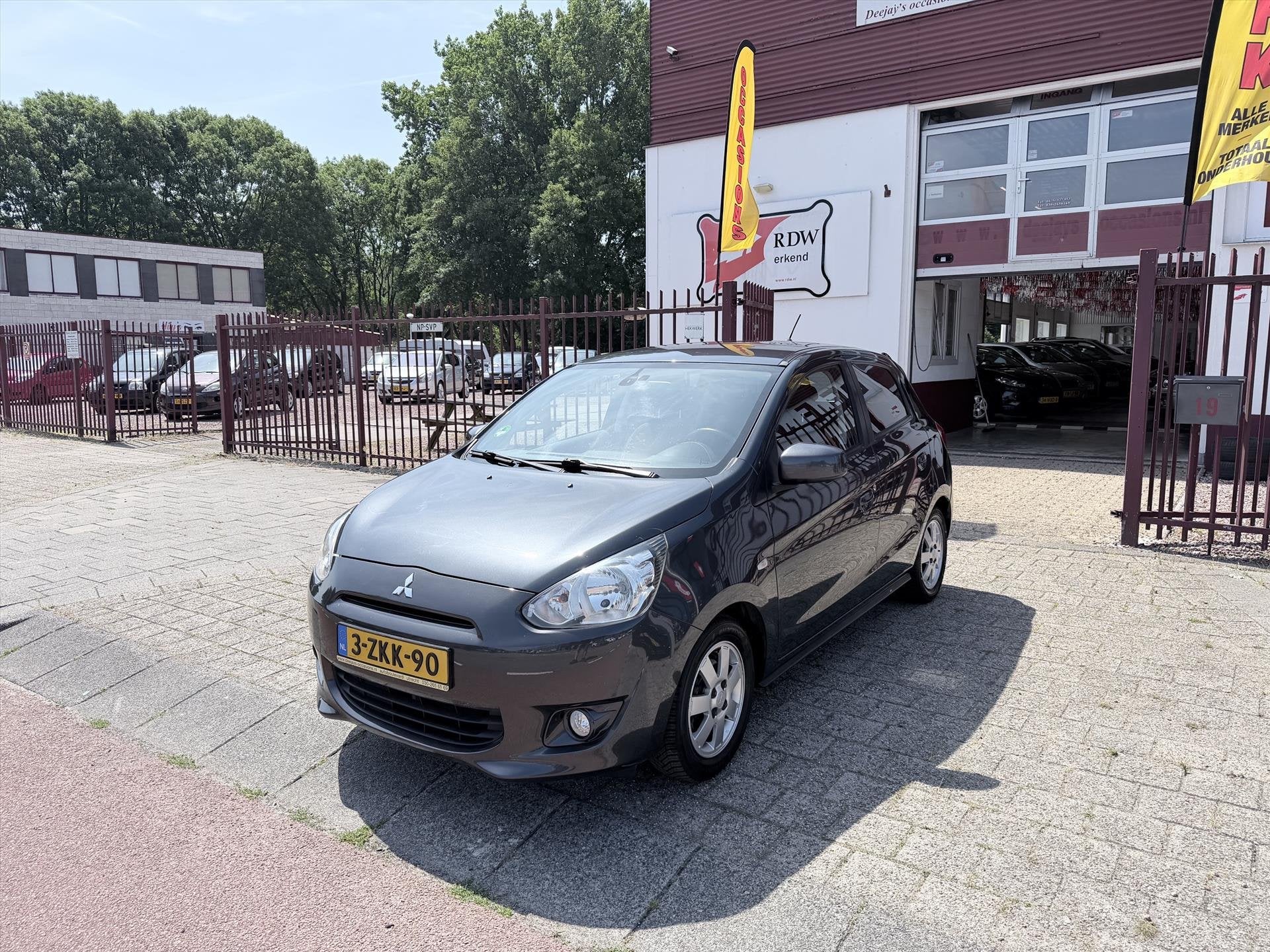 Mitsubishi Space Star 1.0 MIVEC 71PK Auto Stop &amp; Go Info, Voorwielaandrijving, Euro 5, Stof, Gebruikt