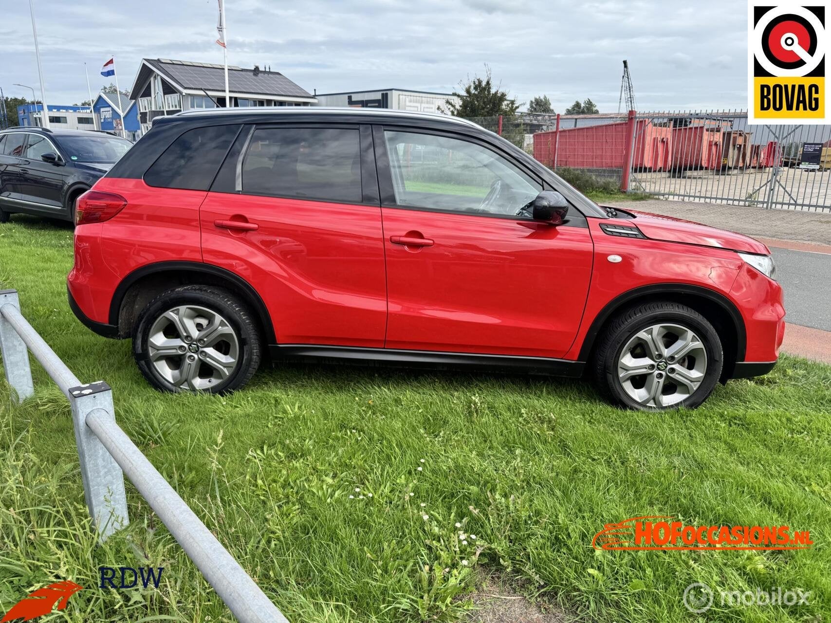 Suzuki Vitara 1.6 Exclusive AUTOMAAT / NAVI / TREKHAAK, Gebruikt, Euro 6, 4 cilinders, 400 kg