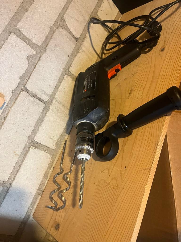 Black & Decker BD154R Klopboormachine 570W, Gebruikt, Klopboormechanisme, 400 tot 600 watt, Ophalen