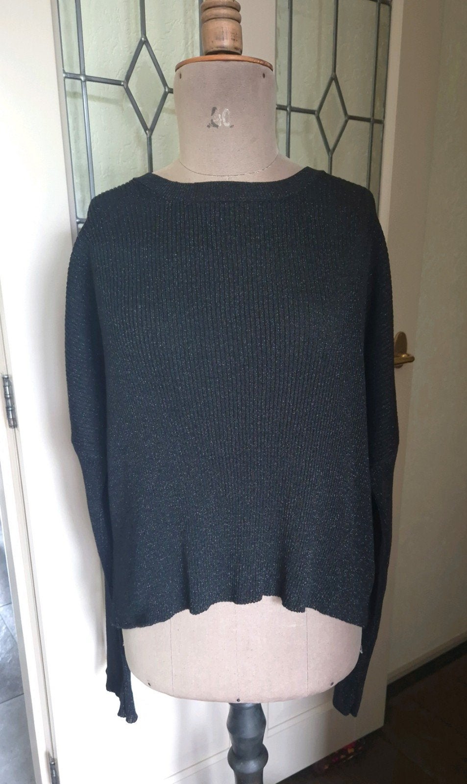MIKUTA losvallende sweater S - M np €180,= NIEUWSTAAT!, Zwart, Ophalen of Verzenden, Zo goed als nieuw, MIKUTA