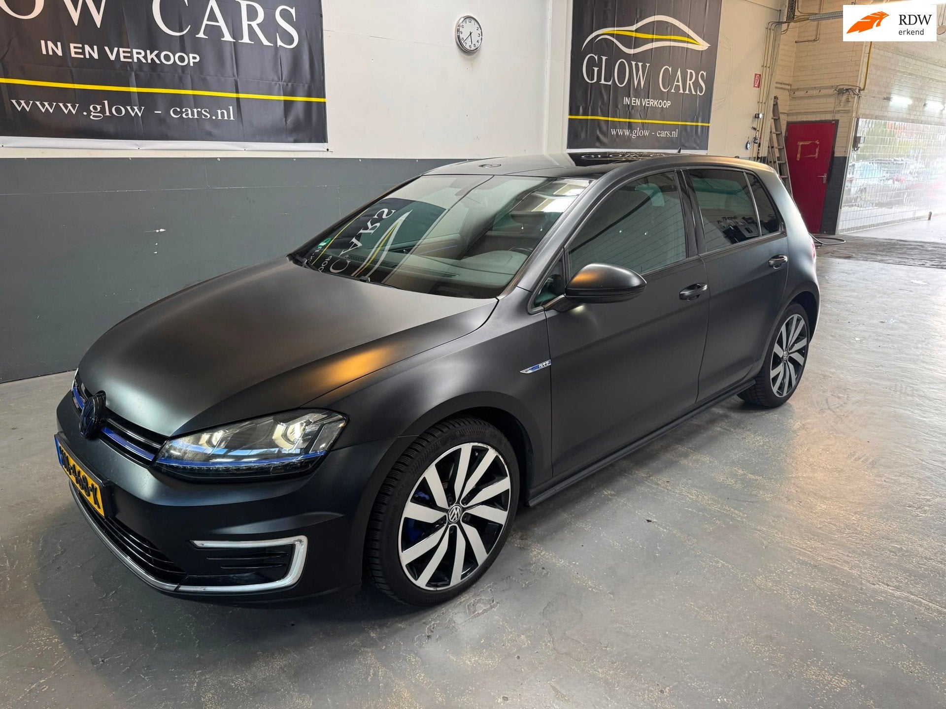 Volkswagen Golf 1.4 TSI GTE |AUT|PANO|CRUISE|PDC|CAMERA, 8 kWh, Stof, Gebruikt, 4 cilinders