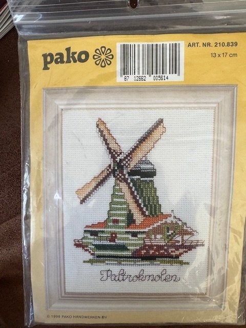 Borduurpatroon Pako Paltrokmolen met rest garen, Ophalen of Verzenden, Zo goed als nieuw, Handborduren, Patroon