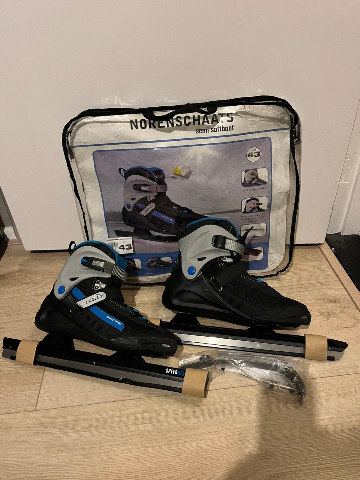 Eagle semi softboot noren schaatsen Lage noren heren maat 43, Sport en Fitness, Ophalen of Verzenden, Zo goed als nieuw, Noren
