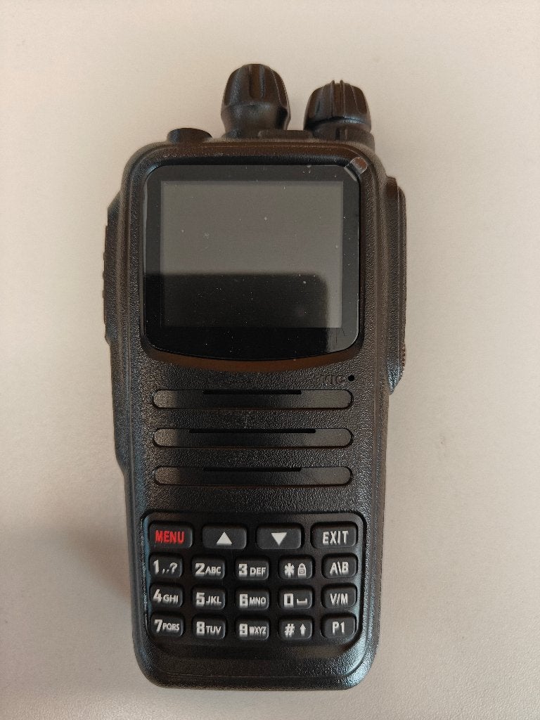 Wouxun KG-D76 Dualband DMR portofoon 5watt VHF en UHF NIEUW, Telecommunicatie, Ophalen of Verzenden, Nieuw, 15 km of meer, Met broekklem