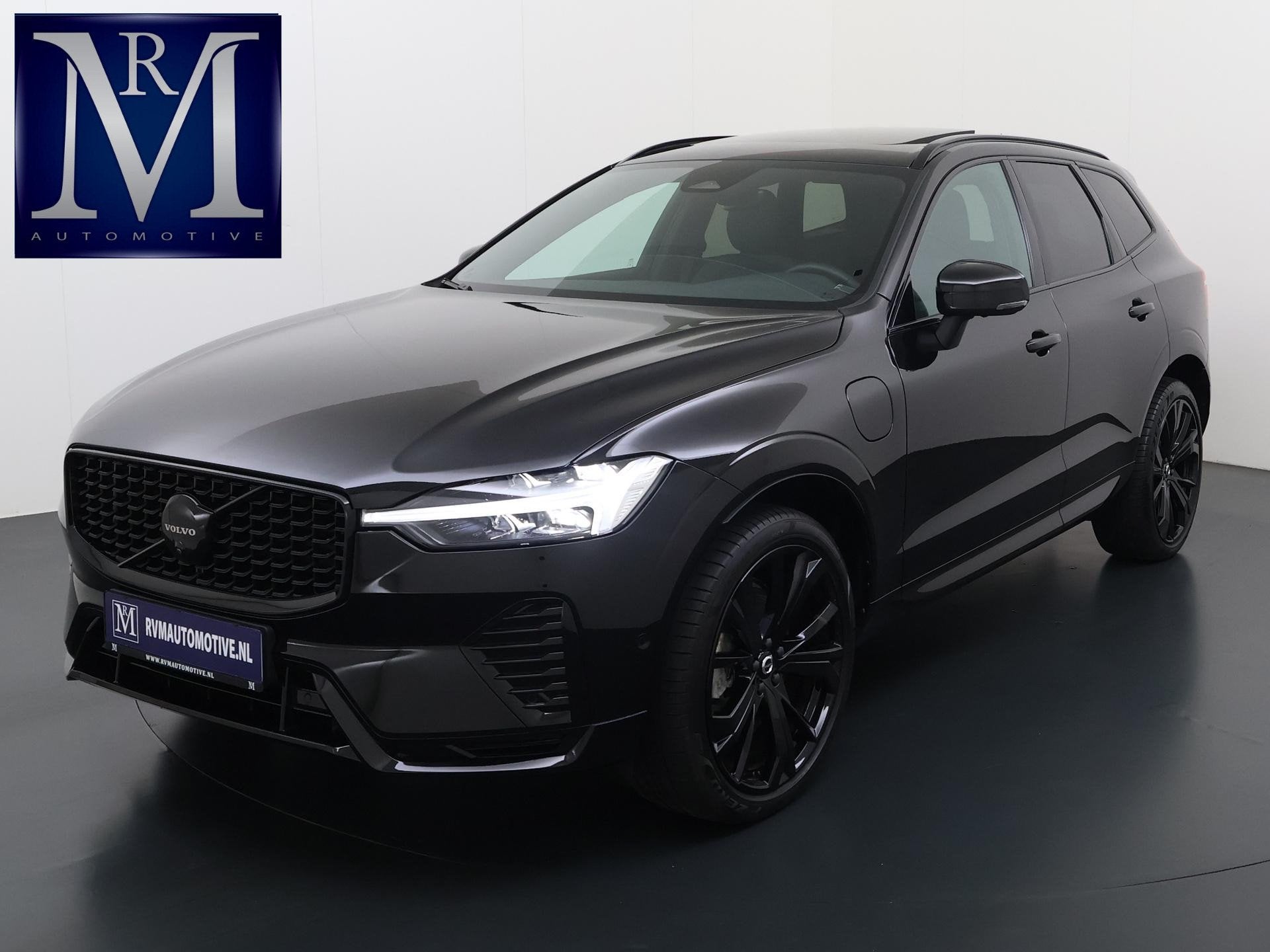 Volvo XC60 2.0 T6 Plug-in hybrid AWD Plus Black Edition TOPS, Auto's, Volvo, Automaat, Gebruikt, Euro 6, 4 cilinders