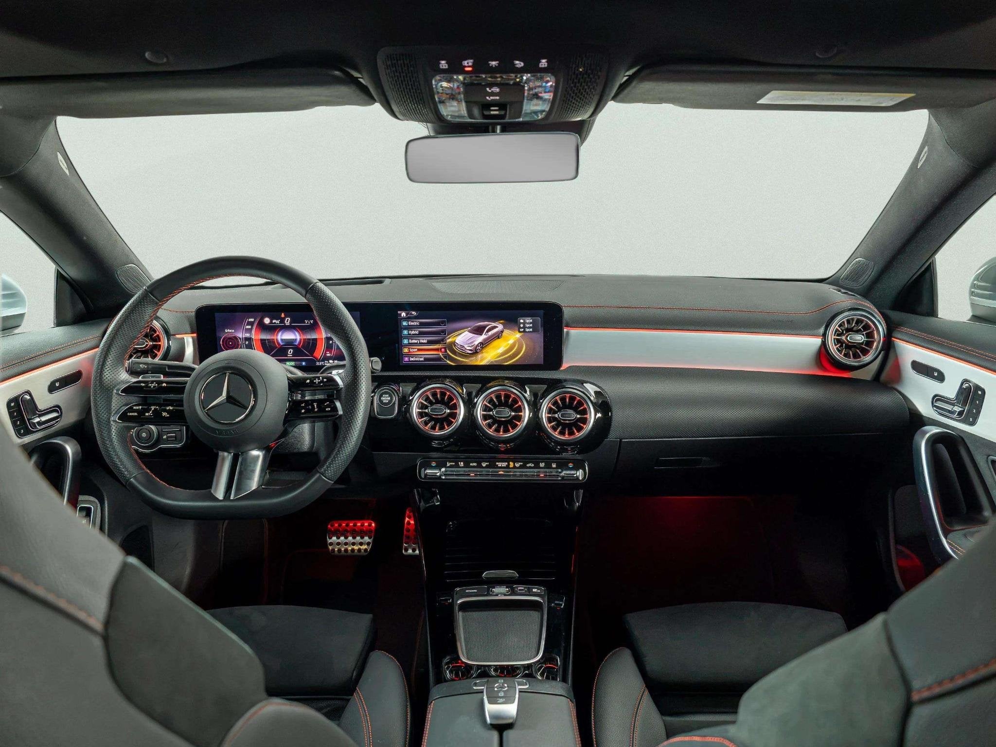 Mercedes-Benz CLA Coupé 250 e Business Solution AMG | Panor, Auto's, CLA, Gebruikt, 4 cilinders, 1650 kg