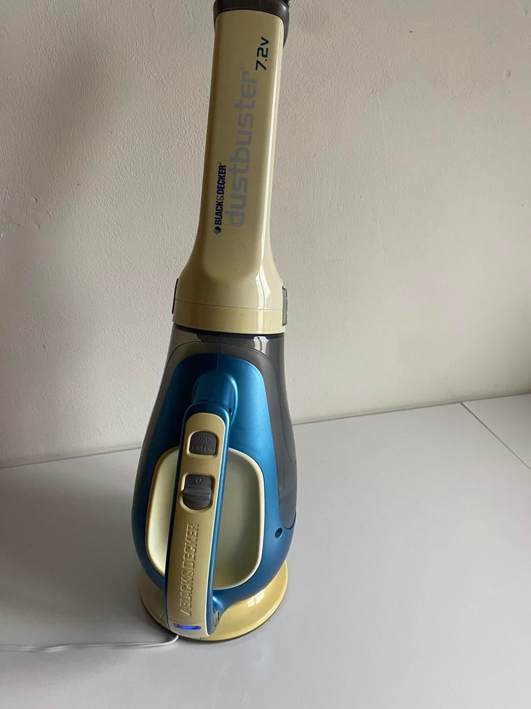 Black & Decker Dustbuster 7.2 V stofzuiger kruimeldief, Gebruikt, Verzenden, Kruimeldief, Minder dan 1200 watt