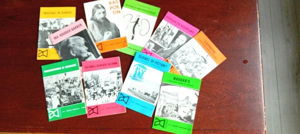Diverse AO boekjes, Boeken, Literatuur, Gelezen, Nederland, Ophalen of Verzenden