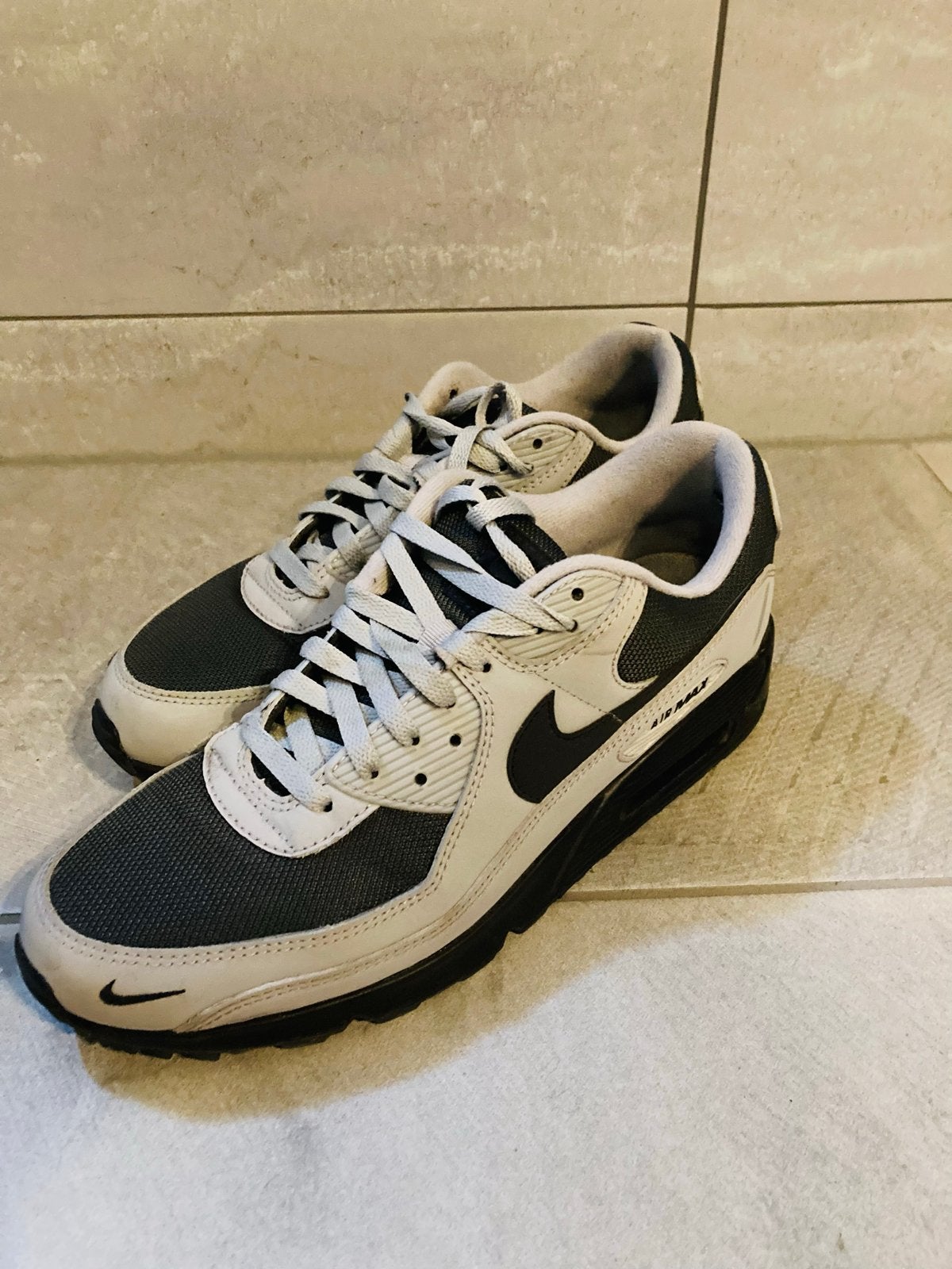 Nike Air Max 90 Sneakers - Maat 45.5, Ophalen of Verzenden, Zo goed als nieuw, Zwart, Sneakers of Gympen