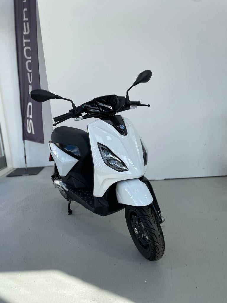 Piaggio 1 Active Elek. Scooter 45km - Zo goed als nieuw, Ophalen of Verzenden, Zo goed als nieuw