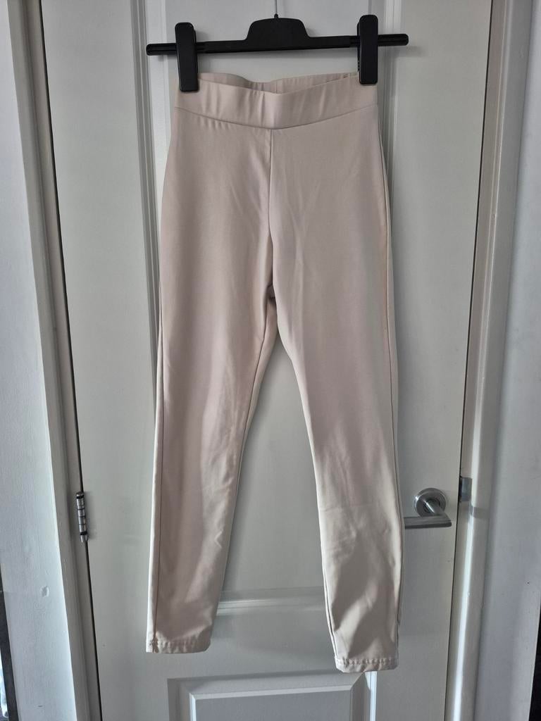 FB Sister legging crème beige XS 34 gecoat, Kleding | Dames, Leggings, Maillots en Panty's, Legging, Beige, Ophalen of Verzenden