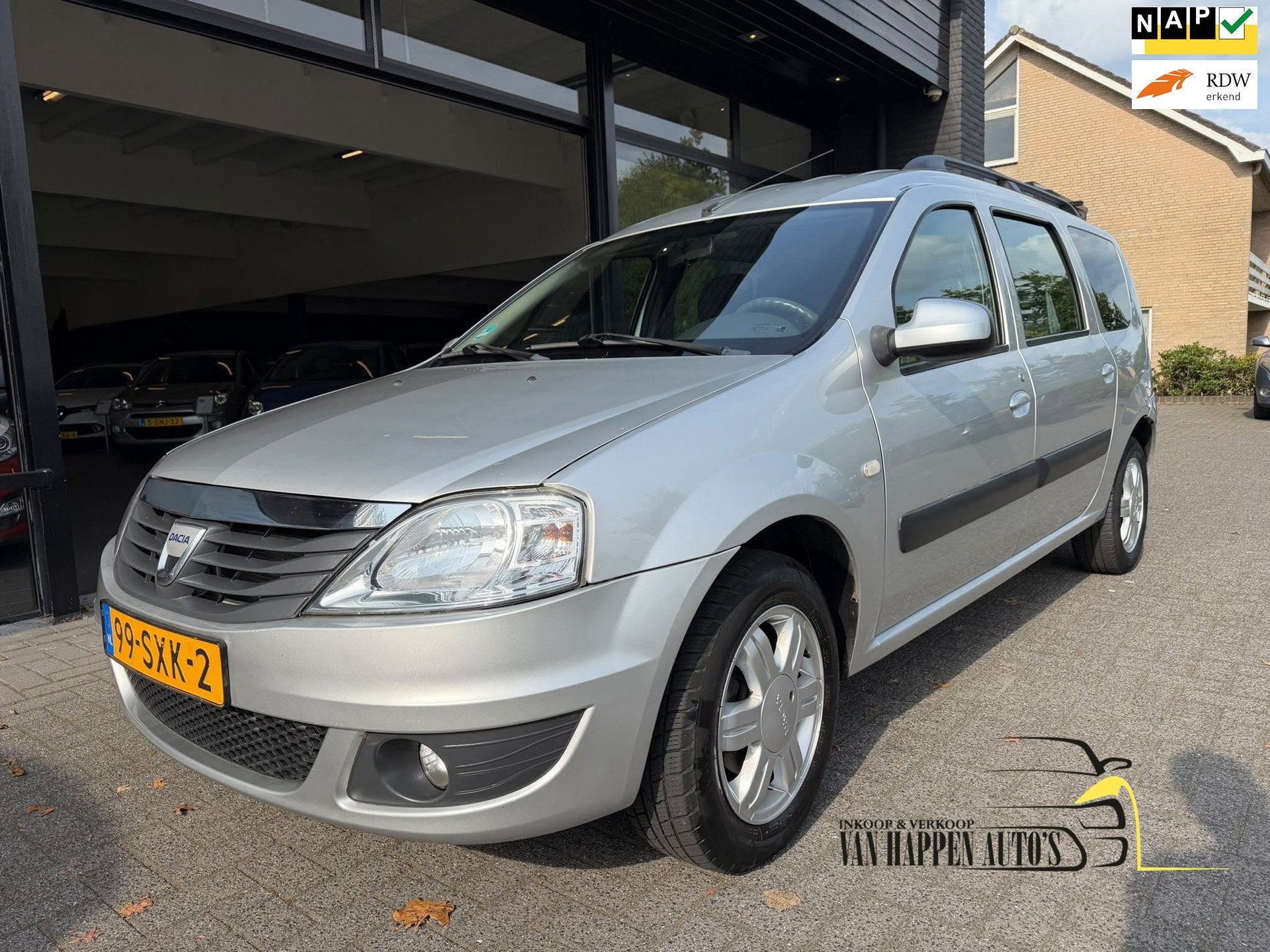 Dacia Logan MCV 1.6-16V Blackline, Voorwielaandrijving, Gebruikt, 4 cilinders, Overige brandstoffen