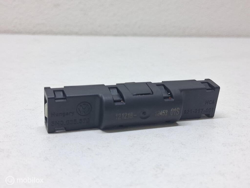 Antenneversterker Vw Golf VII ('12->) 5N0035570, Gebruikt, Volkswagen, Ophalen of Verzenden