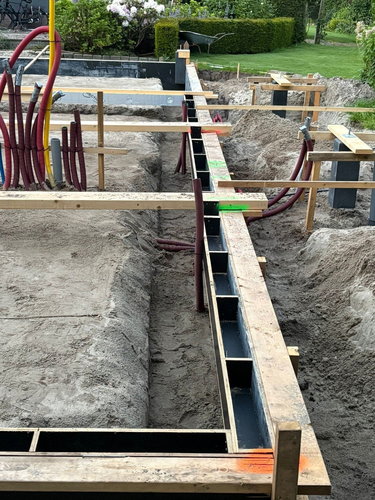Beton bekisting materiaal - Betonplex voor fundering, Ophalen