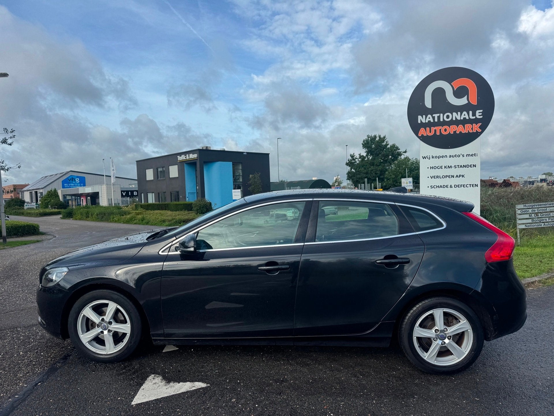 Volvo V40 | 2013 | 1.6 D2 Summum | Export en Handel, Voorwielaandrijving, Euro 5, 4 cilinders, Zwart