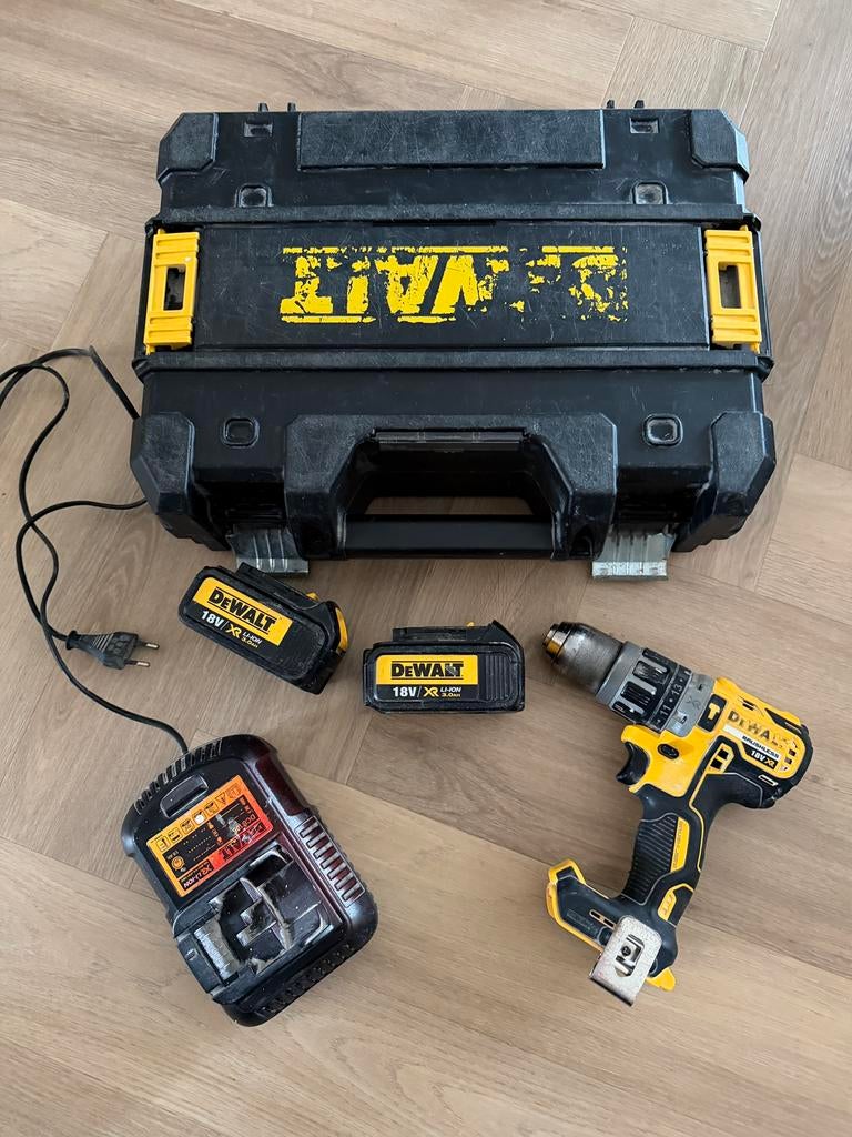 DeWalt DCD796 Klopboormachine met 2 accus en koffer, Ophalen of Verzenden, Gebruikt