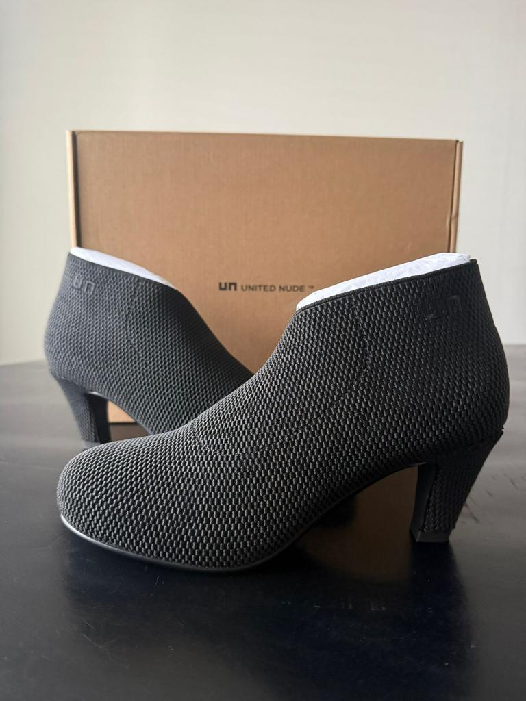 UN United nude  maat 38, Ophalen, Nieuw, Zwart