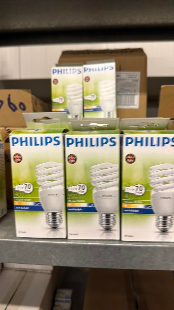 Lamp Philips Tornado 15 wat E 27 cool day light, Ophalen of Verzenden, Nieuw, E27 (groot), Spaarlamp