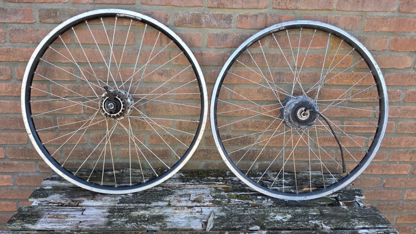 2 originele Stella Vicenza Superior wielen (voorwiel motor), Fietsen en Brommers, Fietsonderdelen, Stella, Motor, Stella, Ophalen