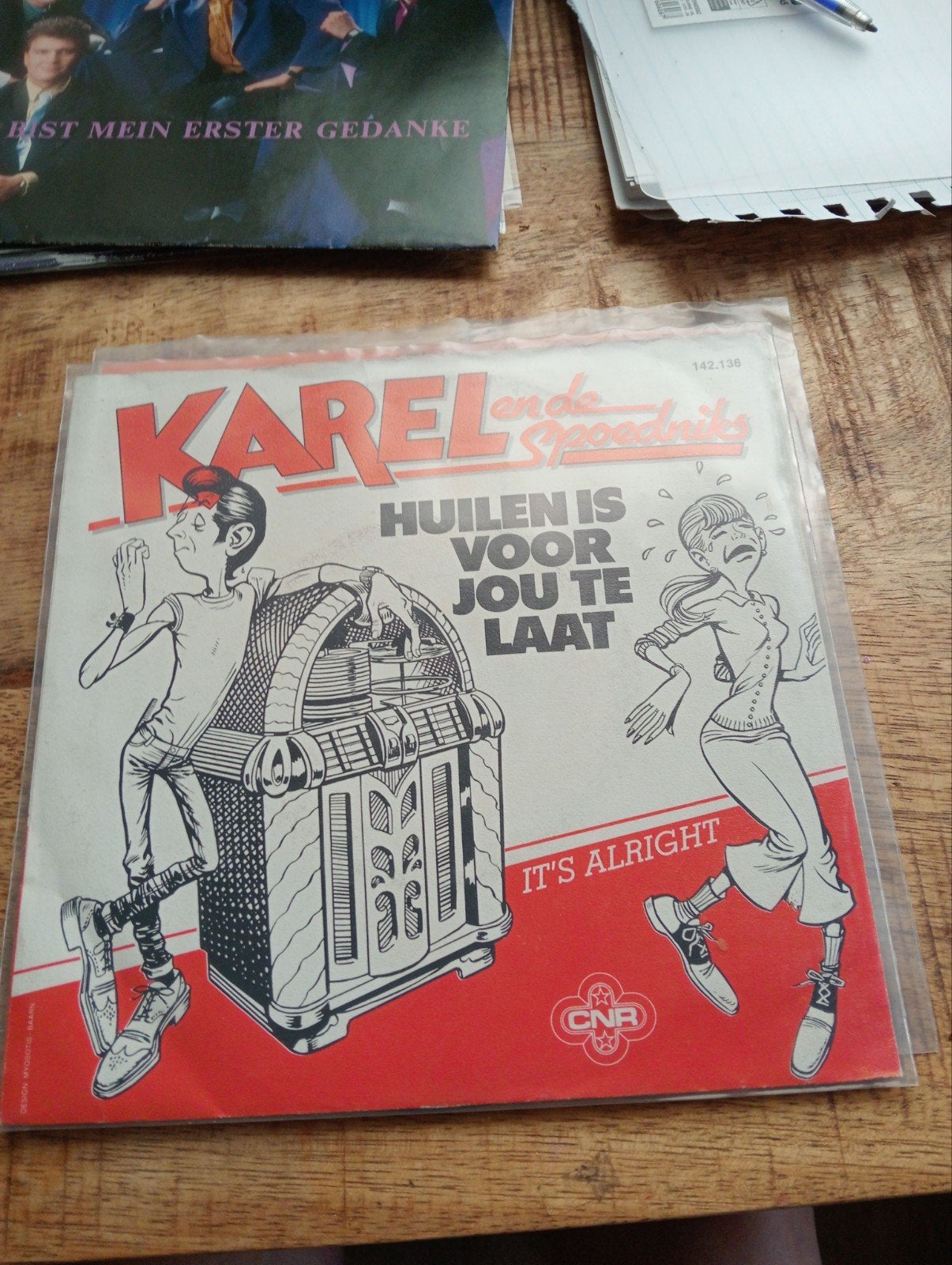 Karel en de spoedniks - huilen is voor jou te laat, Ophalen of Verzenden, Zo goed als nieuw, Overige formaten, Levenslied of Smartlap