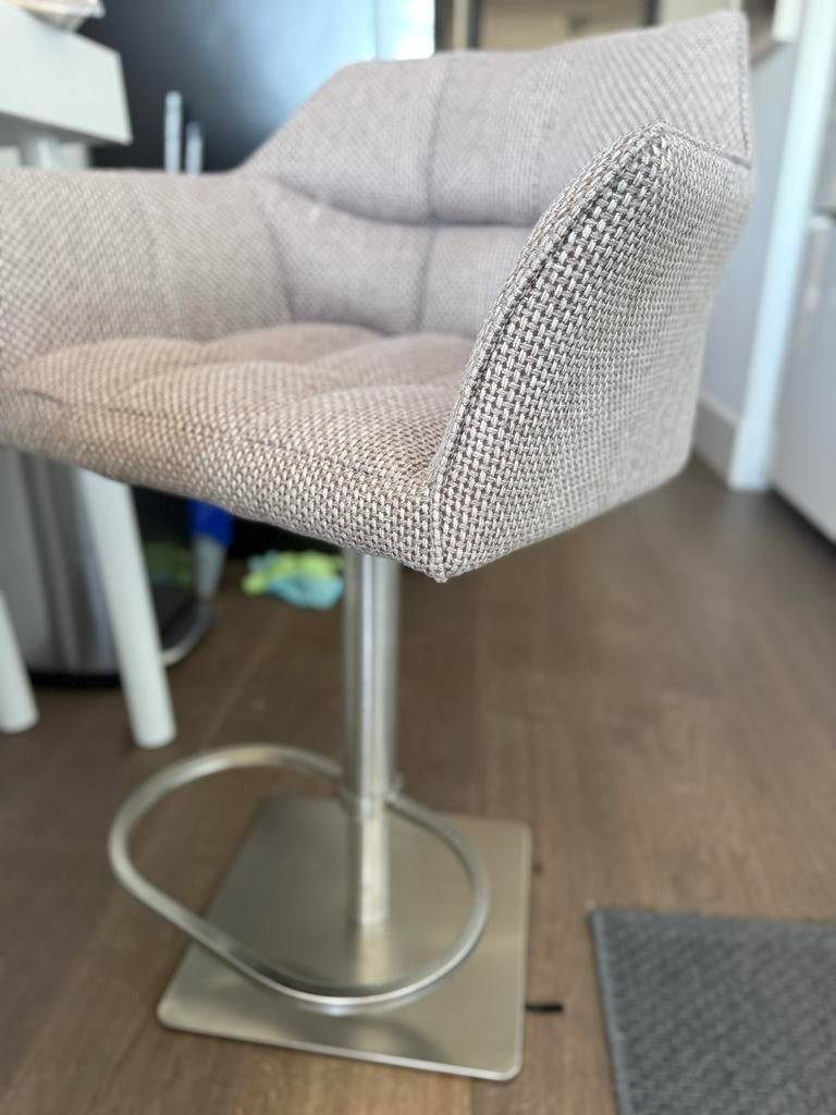 Moderne Barstoel - Comfortabel en Stijlvol 2x, Huis en Inrichting, Barkrukken, In hoogte verstelbaar, 60 tot 90 cm, Ophalen of Verzenden