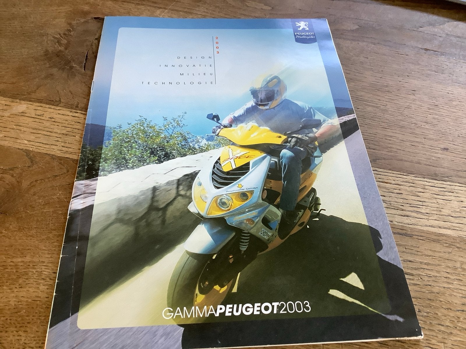 Peugeot Scooters Catalogus 2003 - Design, Innovatie, Milieu, Verzenden