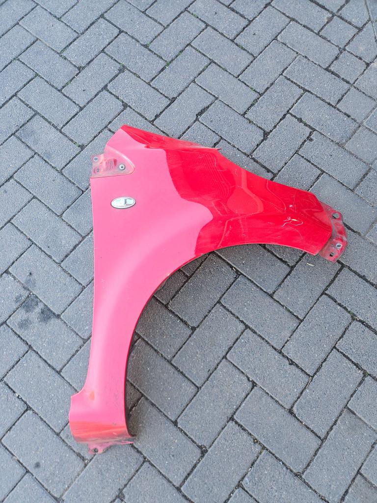 RECHTER VOORSCHERM ROOD PEUGEOT 107 /CITROËN C1, Niet ingevuld, Gebruikt, Citroën, Deur